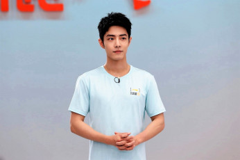 Картинка мужчины xiao+zhan актер футболка