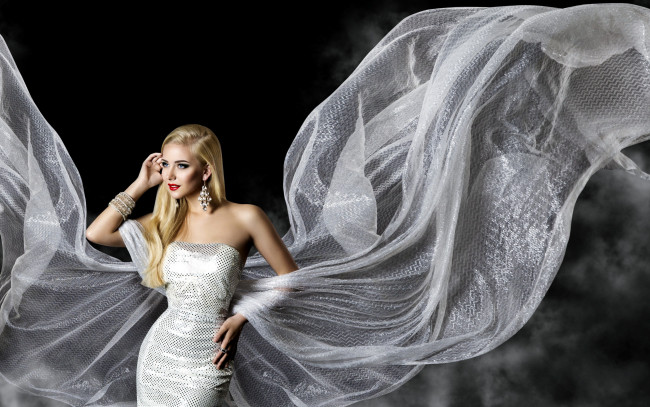 Обои картинки фото девушки, - блондинки,  светловолосые, блондинка, модель, украшения