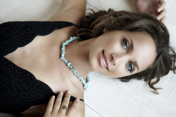 Картинка _Unsort+-НЕ+ВЫБИРАТЬ++ девушки  не выбирать улыбка бусы