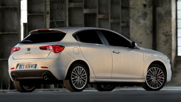 обоя alfa, romeo, giulietta, sportiva, автомобили, италия, легковые, automobiles, s, p, a, fiat, group