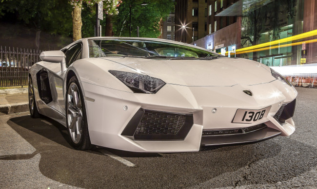 Обои картинки фото lamborghini, автомобили, италия, спортивные, класс-люкс, automobili, holding, s, p, a