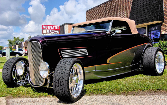 Обои картинки фото автомобили, выставки, уличные, фото, ретро, классика, автомобиль