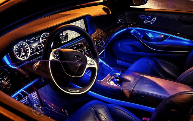 Обои картинки фото автомобили, спидометры, торпедо, неон