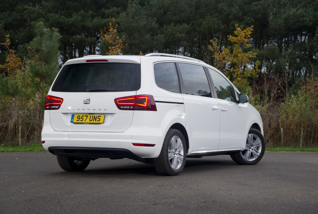 Обои картинки фото автомобили, seat, 2015г, 7n, uk-spec, alhambra