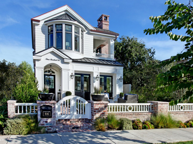 Обои картинки фото города, - здания,  дома, забор, калитка, дом, двухэтажный