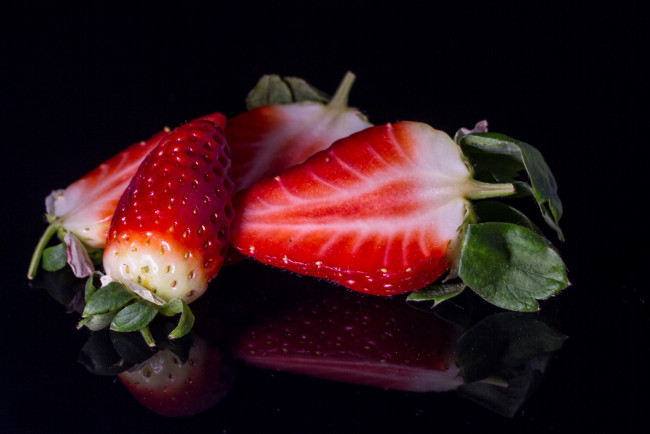 Обои картинки фото еда, клубника,  земляника, ягоды