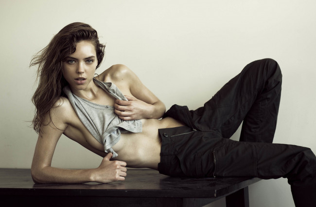 Обои картинки фото девушка, девушки, -unsort , брюнетки, темноволосые, модель, veronica, zoppolo