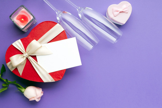 Обои картинки фото праздничные, день святого валентина,  сердечки,  любовь, бокалы, свеча, роза, сердце, коробка, бант