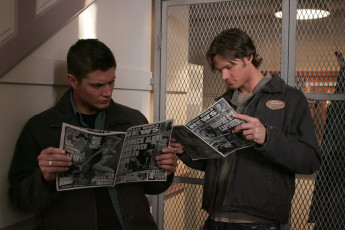 обоя кино фильмы, supernatural, братья, винчестеры, газеты