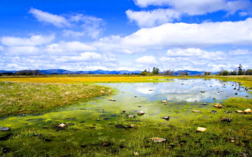 Картинка природа реки озера горы небо облака озеро болото