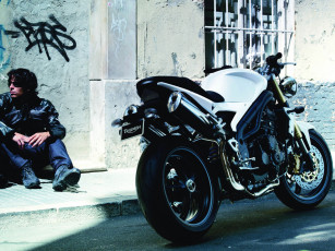 Картинка мотоциклы triumph