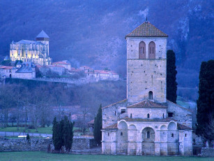 Картинка st bertrand de comminges cathedral gascony france города католические соборы костелы аббатства