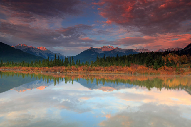 Обои картинки фото природа, реки, озера, река, горы, деревья, пейзаж