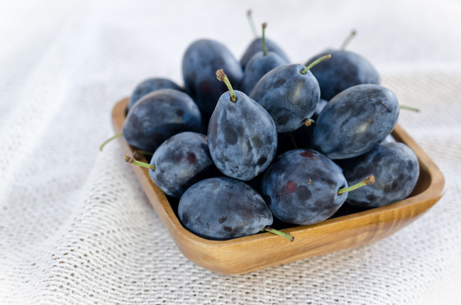 Обои картинки фото еда, персики, сливы, абрикосы