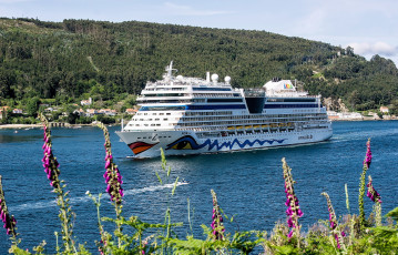 Картинка корабли лайнеры лайнер пролив