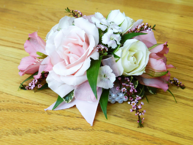 Обои картинки фото цветы, букеты,  композиции, розы, альстромерии, букет, гвоздики