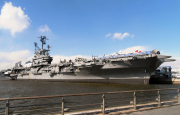 Картинка uss+intrepid корабли авианосцы +вертолётоносцы вмф