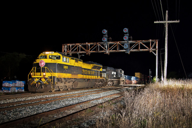 Обои картинки фото техника, поезда, локомотив, состав