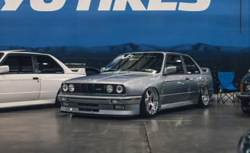Картинка автомобили выставки+и+уличные+фото bmw grey m3 stance stancenation e30