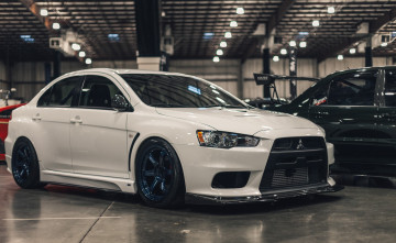 Картинка автомобили выставки+и+уличные+фото mitsubishi lancer white stance x blue wheels stancenation rims