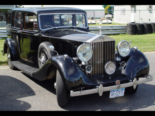 Картинка rolls royce phantom автомобили классика