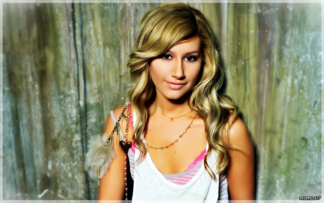 Обои картинки фото Ashley Tisdale, девушки
