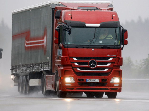 Обои картинки фото автомобили, mercedes, trucks