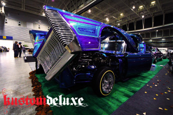 Картинка автомобили выставки уличные фото moon