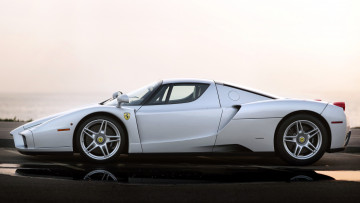 обоя ferrari, enzo, автомобили, красота, скорость, мощь, автомобиль