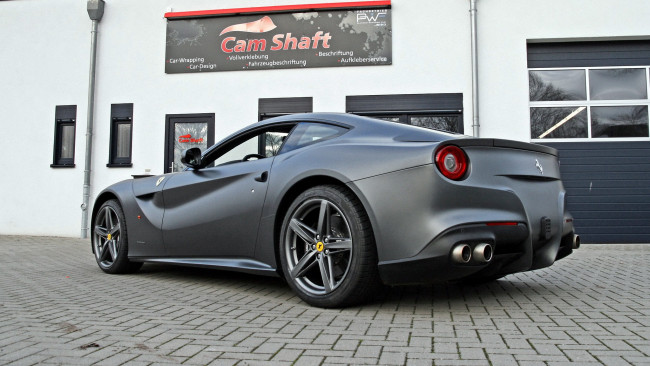 Обои картинки фото ferrari, f12, автомобили, мощь, автомобиль, красота, скорость