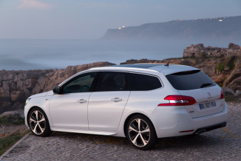 Картинка автомобили peugeot 308 gt sw 2014г серый