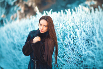 Картинка девушки -unsort+ брюнетки +шатенки взгляд шатенка шубка зима девушка