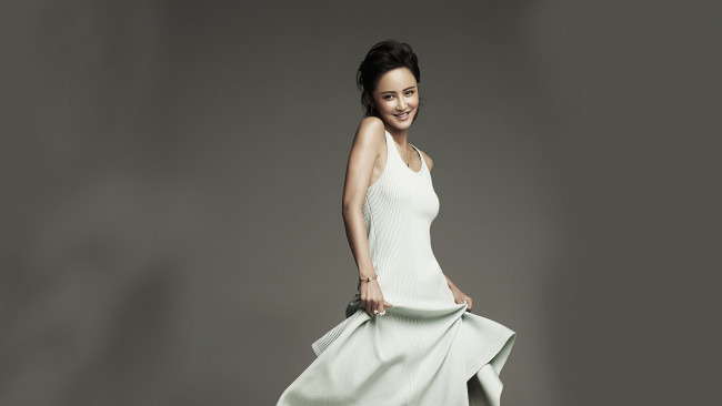 Обои картинки фото zhang xin yi, девушки, модель, фон, взгляд, девушка, азиатка