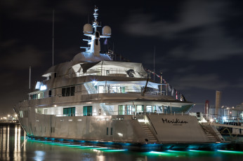 Картинка meridian+yacht+-+fort+lauderdale корабли Яхты суперяхта