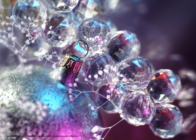 Обои картинки фото календари, праздники,  салюты, шар, игрушка