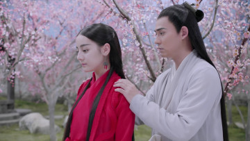 Картинка кино+фильмы the+flame`s+daughter пара сад цветение