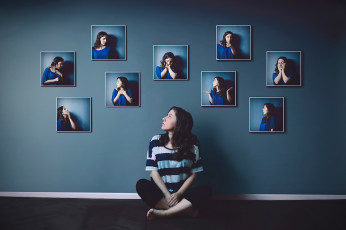 Картинка девушки -+брюнетки +шатенки брюнетка футболка портреты эмоции