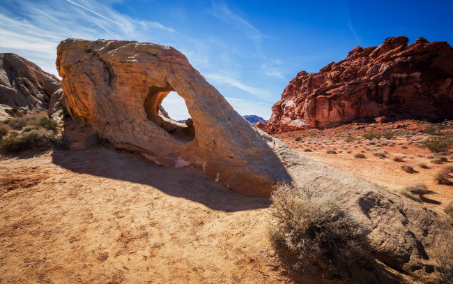 Обои картинки фото arch in the midday sun, valley of fire, nevada, природа, горы, arch, in, the, midday, sun, valley, of, fire