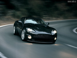 Картинка автомобили aston martin