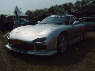 Картинка автомобили mazda