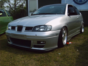 Картинка автомобили seat