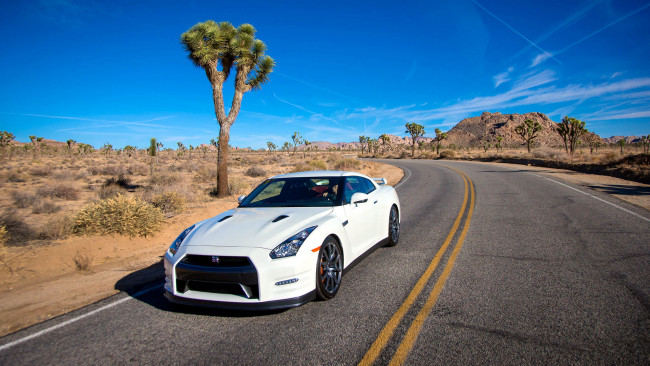 Обои картинки фото nissan, gt, автомобили, datsun, Япония, motor, co, ltd, nnissan