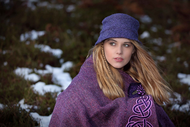 Обои картинки фото девушки, -unsort , брюнетки,  шатенки, взгляд, лицо