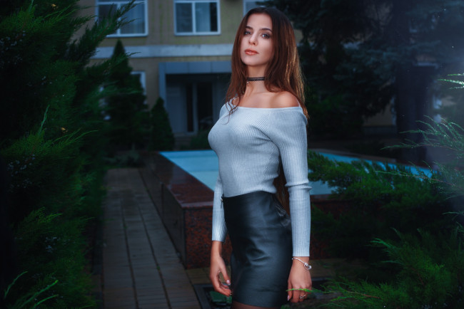 Обои картинки фото девушки, -unsort , брюнетки, темноволосые, лицо, взгляд