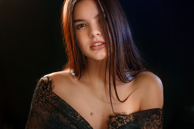 Обои картинки фото девушки, -unsort , лица,  портреты, лицо, взгляд, юлия