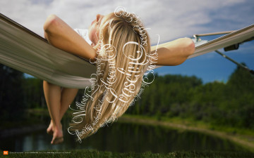 Картинка разное компьютерный+дизайн озеро надписи гамак девушка блондинка