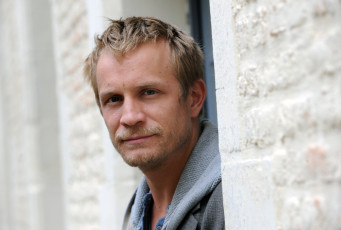 Картинка мужчины j& 233 r& mie+renier jeremie renier