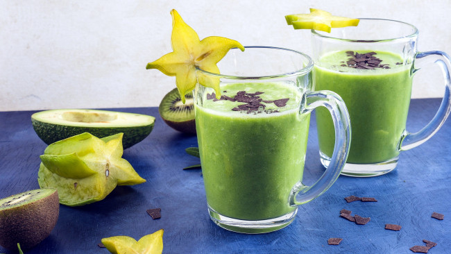 Обои картинки фото еда, напитки, киви, авокадо, карамбола, смузи
