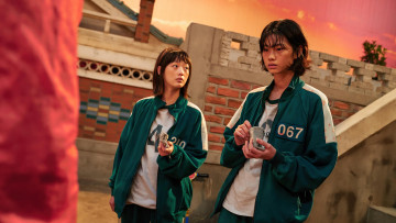 Картинка ojingeo+geim+ сериал+2021+–+ кино+фильмы сериал игра в кальмара триллeр драма сeриал squid game кадры