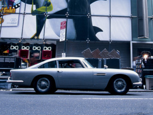 Картинка автомобили aston martin